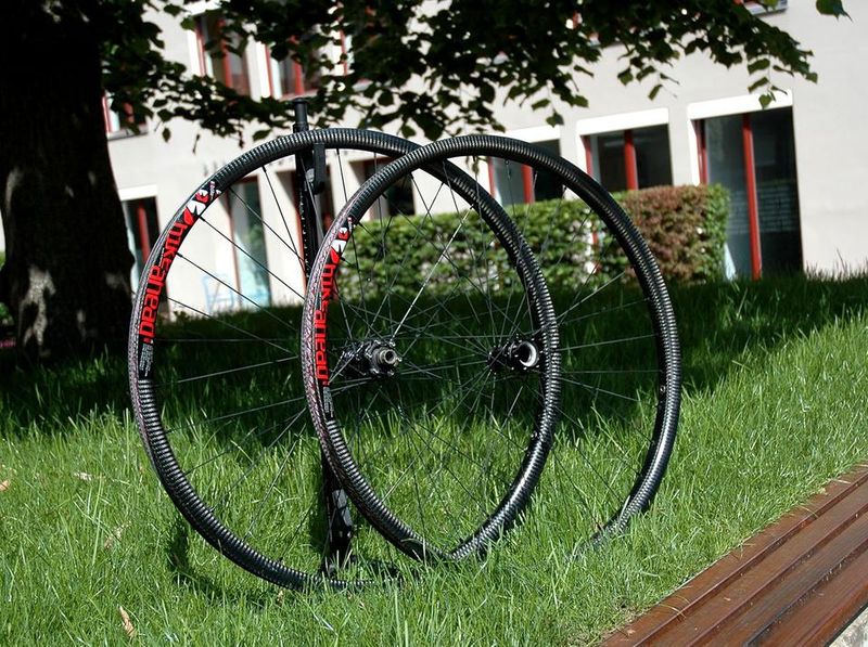 Bike Ahead Components Carbon Laufradsatz / LEFTY 2.0 / EXTRALITE / von Cannondale Scalpel Wheels d'occasion