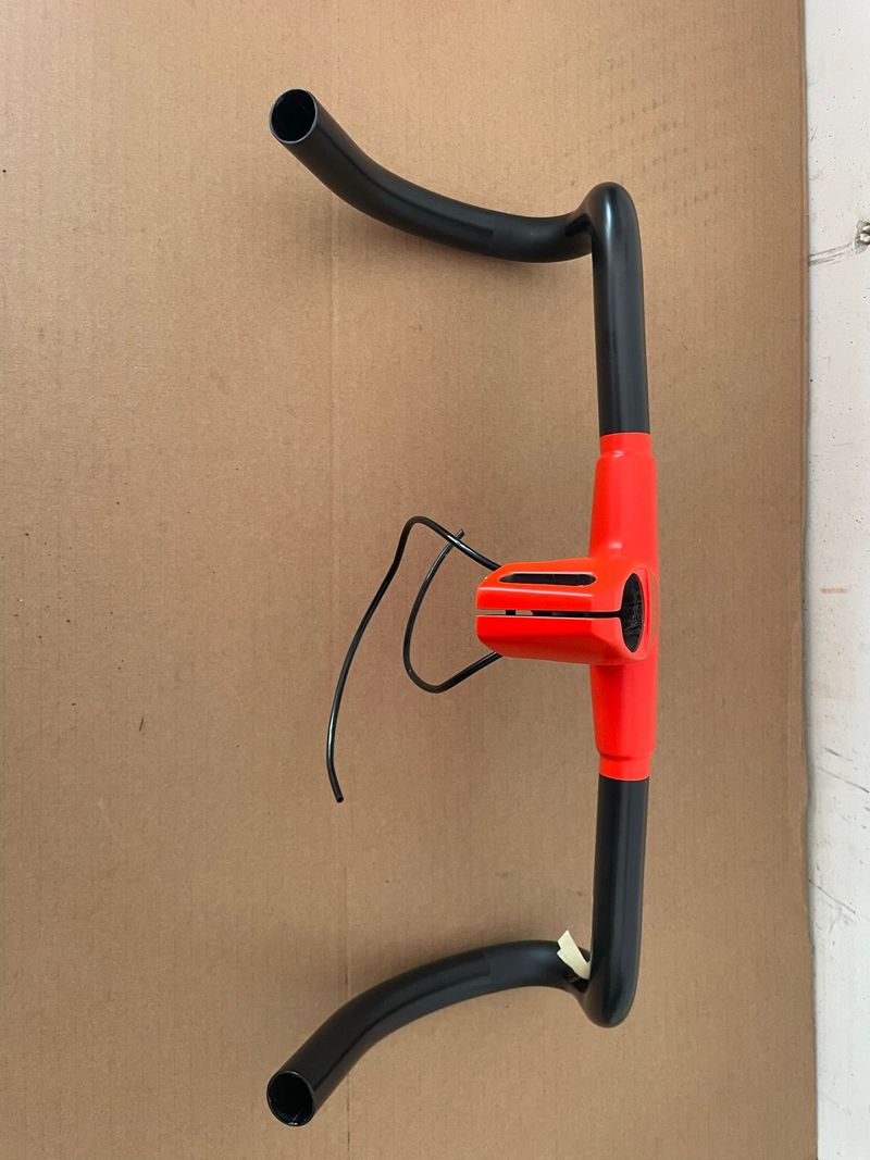 Used Bmc Manubrio 2025 bike — image 1 of 10