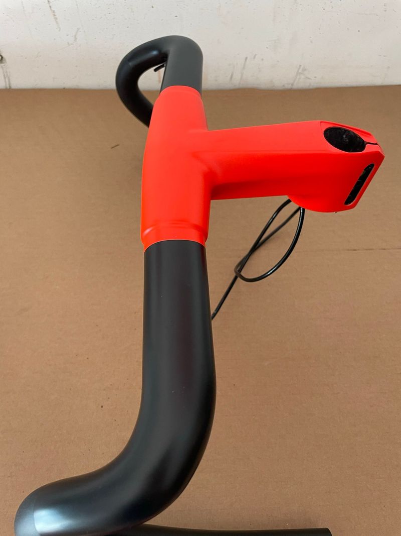 Used Bmc Manubrio 2025 bike — image 9 of 10