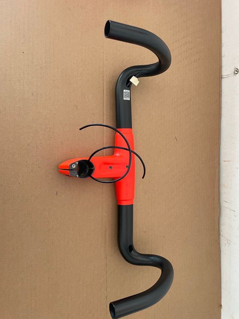 Used Bmc Manubrio 2025 bike — image 2 of 10