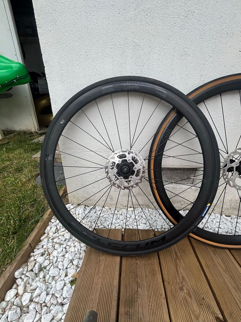 Used Fulcrum Racing 800 DB Wheelset bike — image 4 of 5