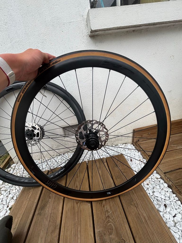 Used Fulcrum Racing 800 DB Wheelset bike — image 5 of 5