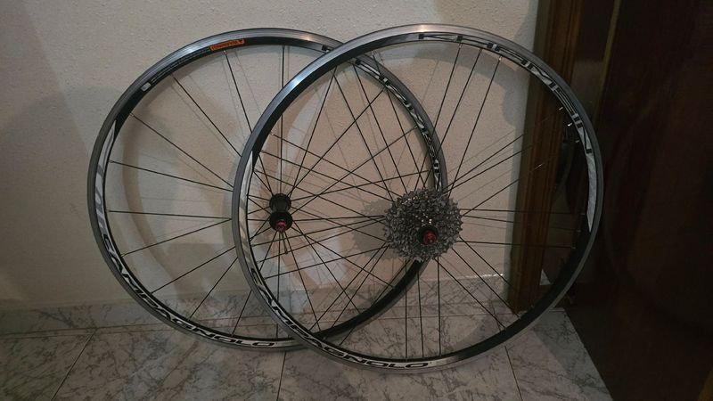 Used Campagnolo Khamsin Wheels bike — image 6 of 8