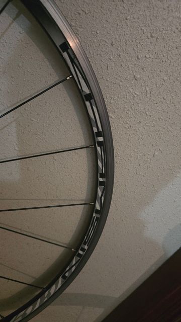 Used Campagnolo Khamsin Wheels bike — image 4 of 8