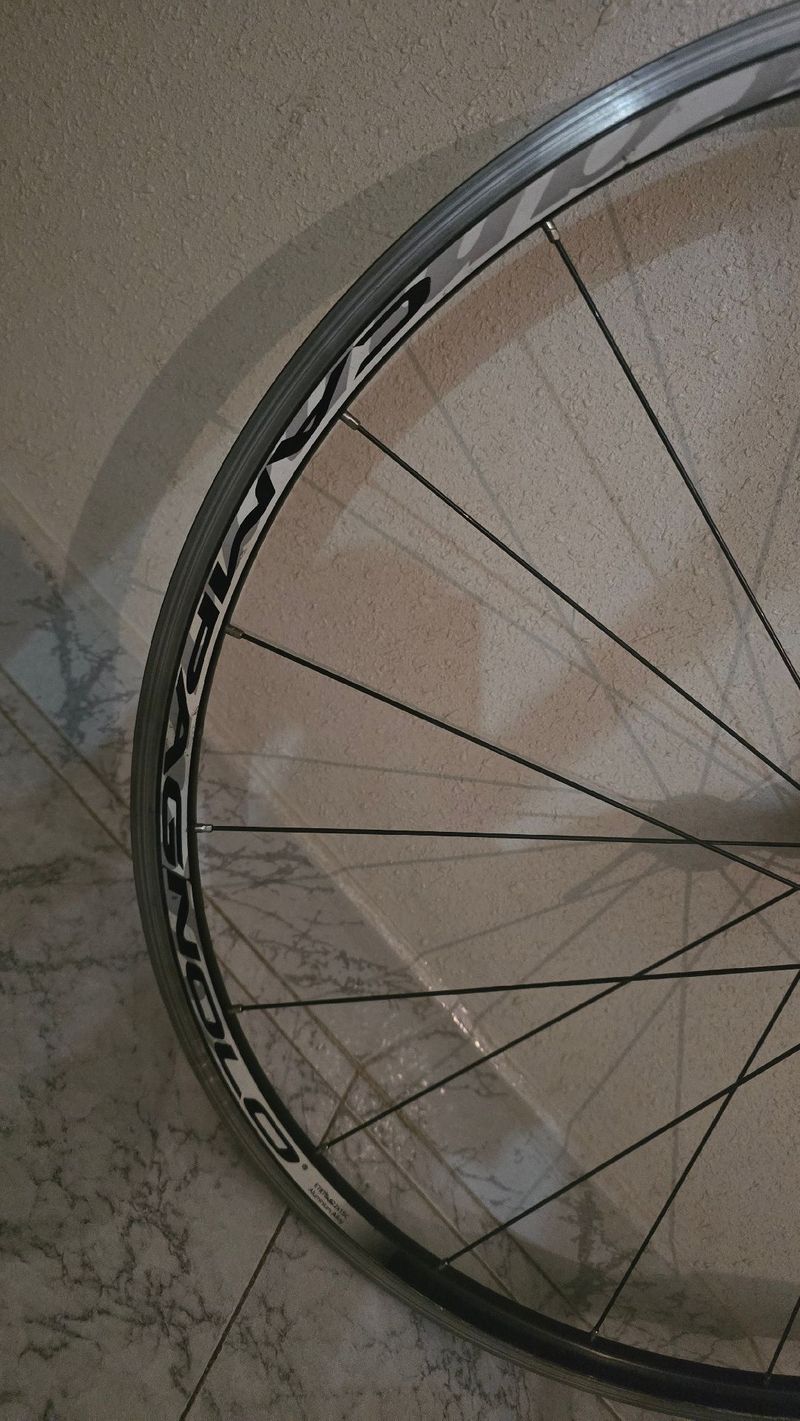 Used Campagnolo Khamsin Wheels bike — image 2 of 8