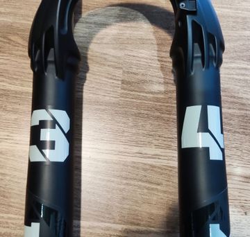 Używany Fox 34 Factory 2024 bike — zdjęcie 4 z 7