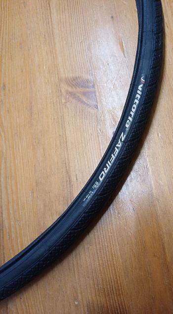 Vittoria, Zaffiro 700x25 Nero