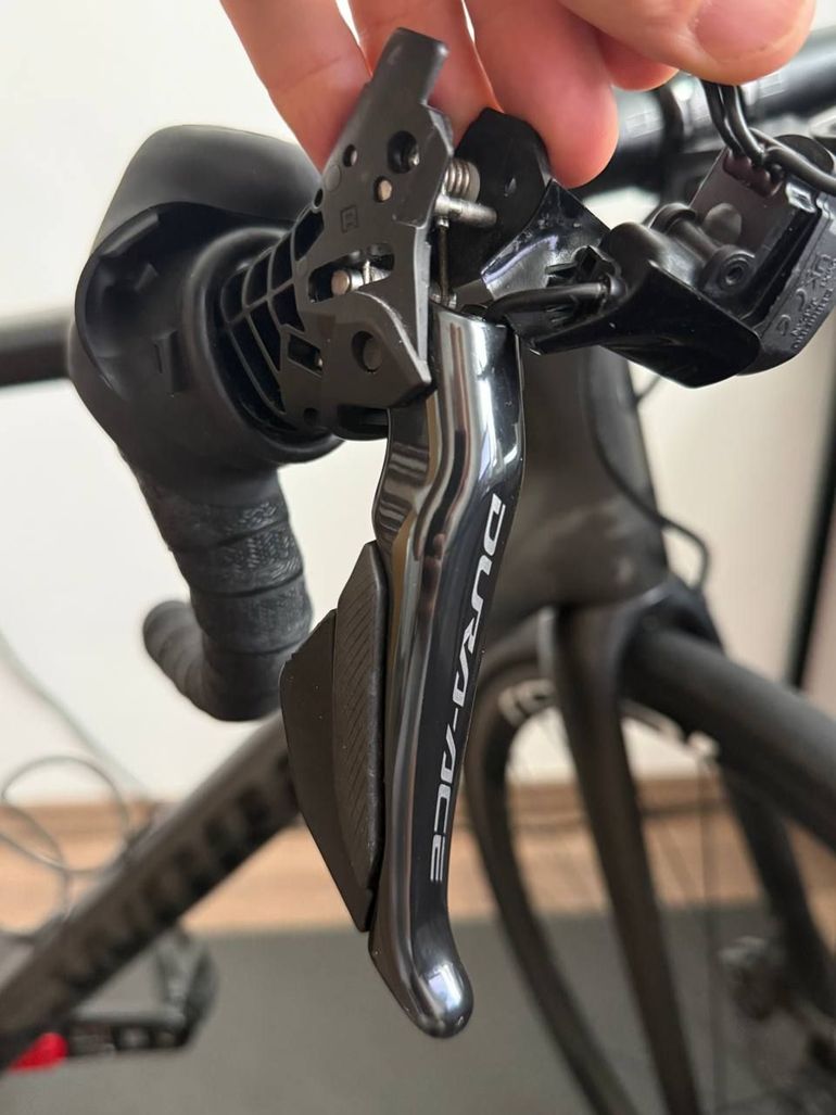 Used Shimano Dura-Ace ST-R9270 bike — image 1 of 2