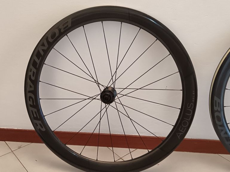Used Bontrager Aeolus RSL 51 2026 bike — image 3 of 4