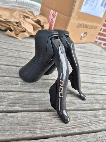 Sram, Red AXS E1 Shifter