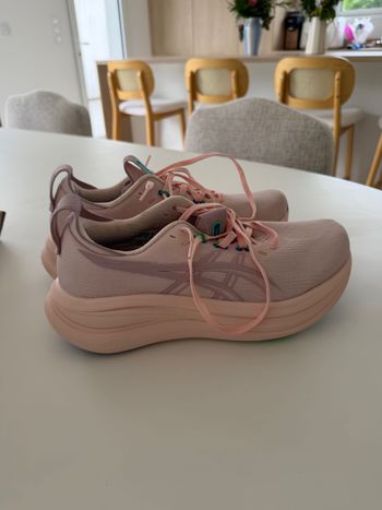 Asics, Gel Nimbus 28