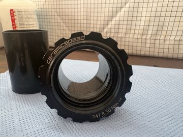 Brugt Ceramicspeed T47/86 Campy UT Bottom Bracket Black 2024 bike — billede 2 af 3