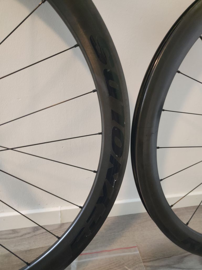 Reynolds Black Label 46 Expert DB Carbon Wheels 1430 gr bike d'occasion — image 8 sur 16