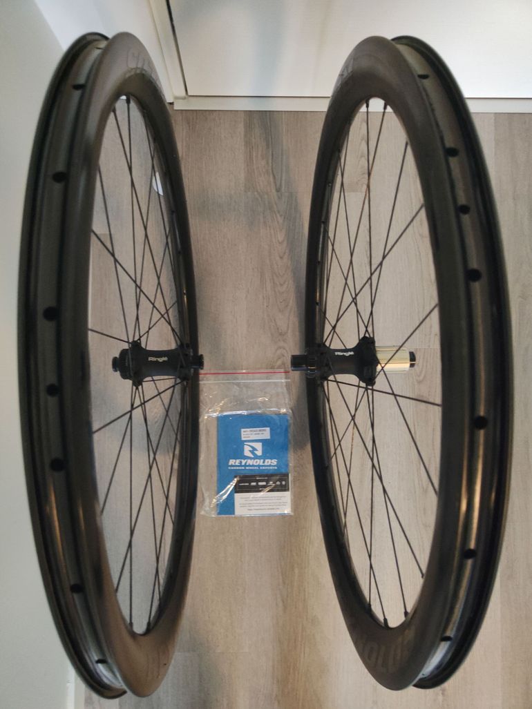 Reynolds Black Label 46 Expert DB Carbon Wheels 1430 gr bike d'occasion — image 15 sur 16