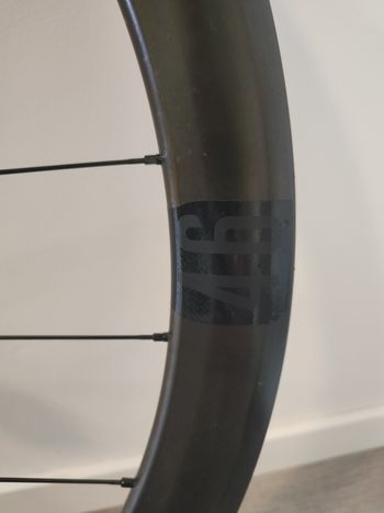 Reynolds Black Label 46 Expert DB Carbon Wheels 1430 gr bike d'occasion — image 11 sur 16