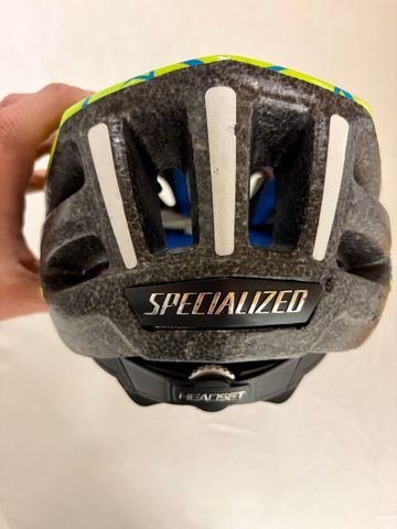 Tweedehands Specialized Youth Flash Helmet bike — afbeelding 4 van 4