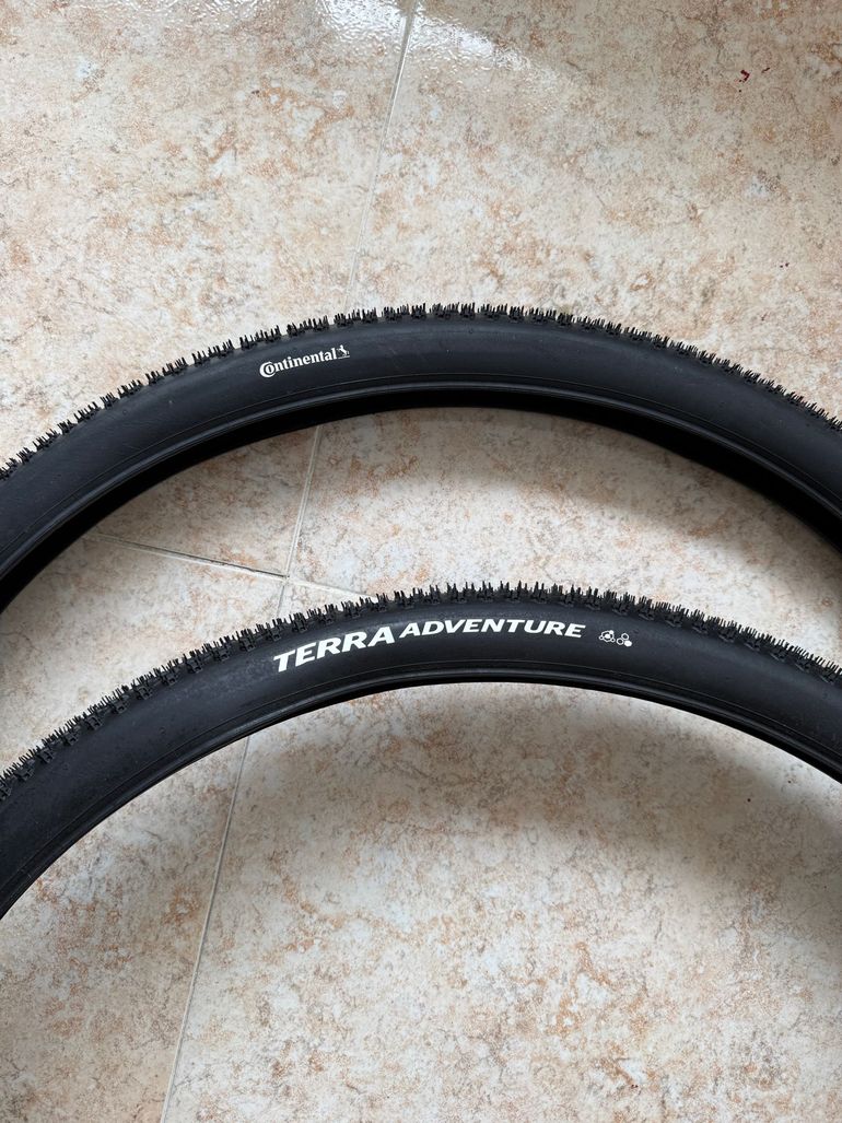 Used Continental Terra Adventure Gravel Tires 45 mm bike — image 2 of 4