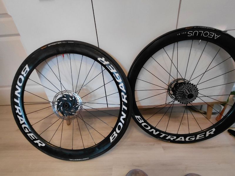 Used Bontrager Aeolus RSL 51 Disc Carbon Laufradsatz Wheels