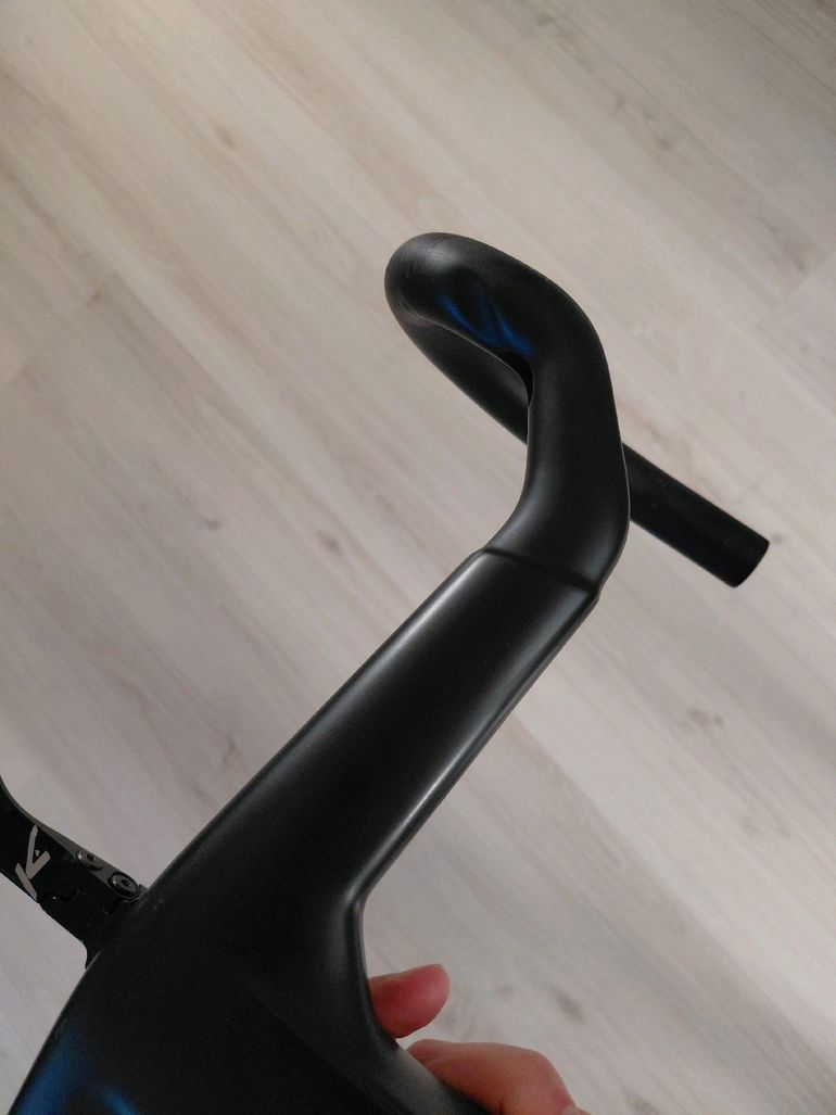 Used Bontrager Trek RSL Aero Cockpit Madone gen 8 2025 bike — image 9 of 12