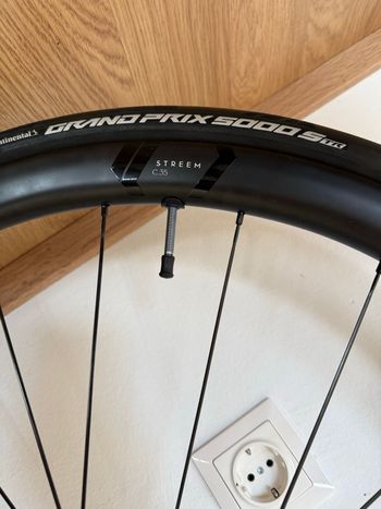 Used Newmen Streem Climbing C.35/C.38 Wheelset 2026 bike — image 3 of 4