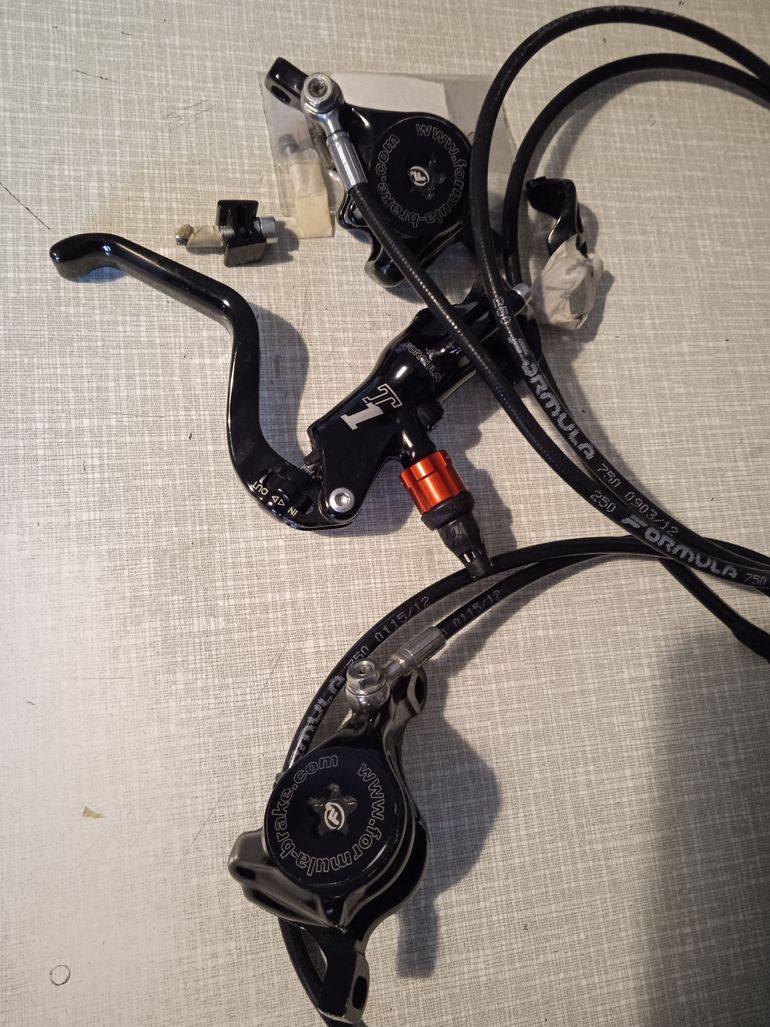 Used Formula T1 bike — image 2 of 3
