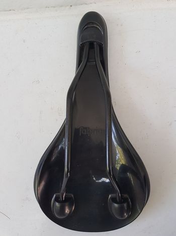 Used ROYAL, TOFINO, DECATHLON,FABRIC Lot de 4 selles de vélo de route, vente séparéee possible - ROYAL, TOFINO, DECATHLON ErgoFitSystem, Fabric bike — image 12 of 13