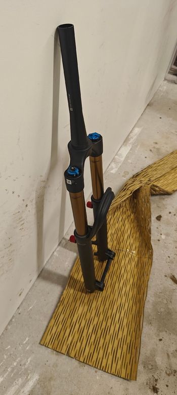 Fox, 36 Factory Fit4 Fork