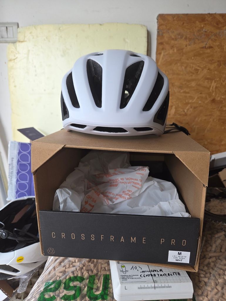 Used Fox crossframe pro solids bianco bike — image 1 of 6