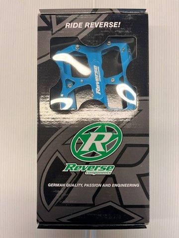 Reverse Components Escape Flat Pedals Light-Blue (Painted) Drivetrain & Pedals d'occasion
