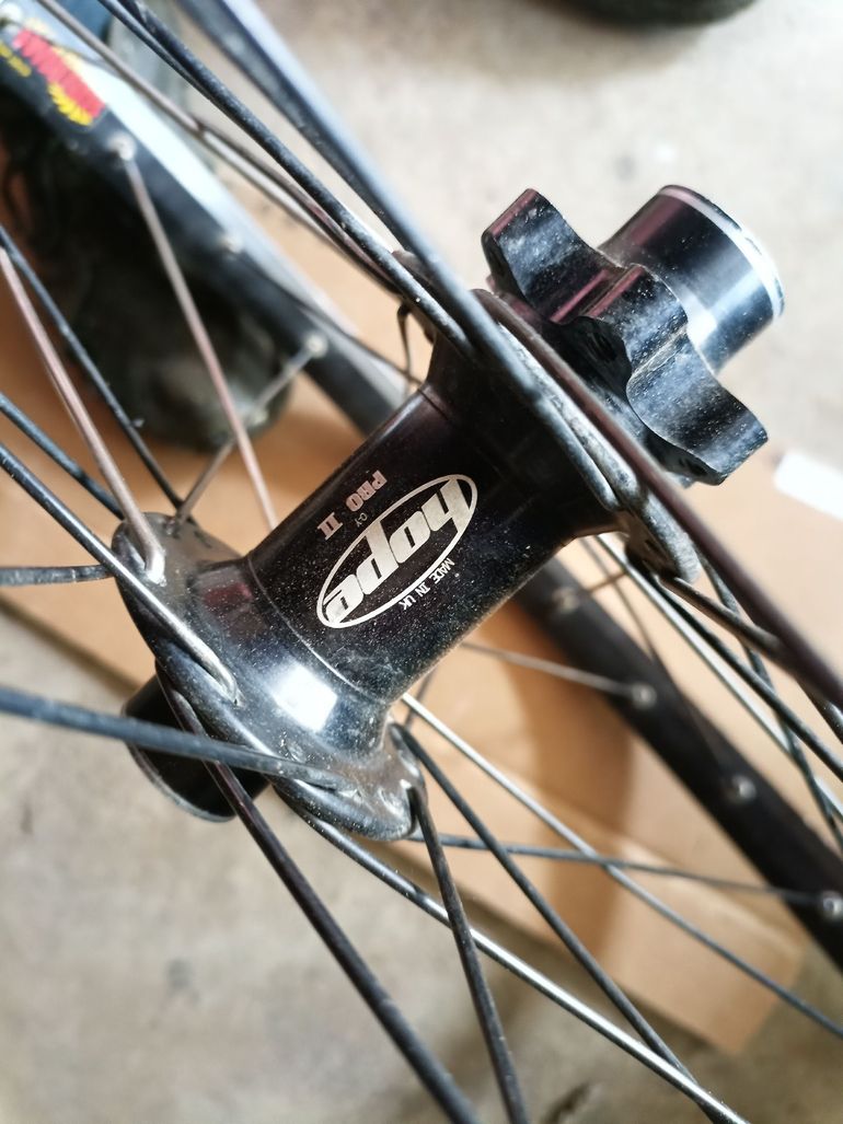 Used rhino line Av 2020 bike — image 2 of 2