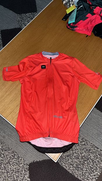 Gobik, Maillot talla M vermell