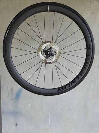 Used Bontrager Aeolus Elite 35mm C 21 2024 bike — image 1 of 2