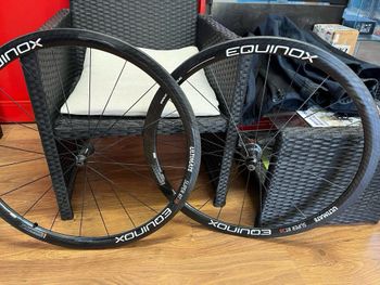 Used equinox super rt38 2020 Wheels