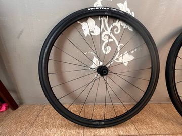 Brugt Dt Swiss r470 bike — billede 2 af 3
