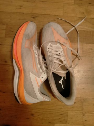 Used Mizuno Wave Rebellion Sonic Running Shoes