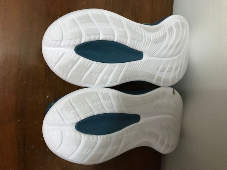 Used Asics Cumulus 26 bike — image 9 of 13