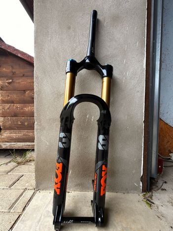 Fox, 38 Factory Grip2 160mm 29"