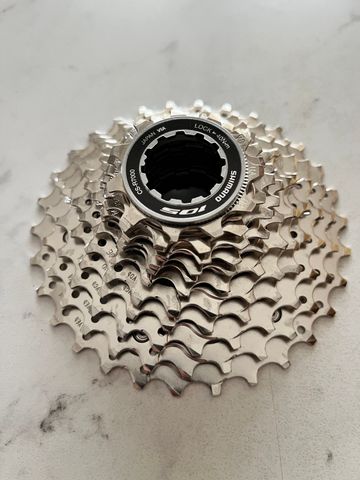 Shimano 105 Cassette 11-speed 11-30 2025 Drivetrain & Pedals usato