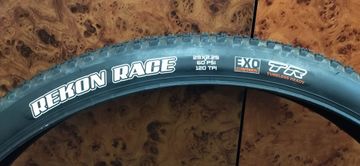 Used Maxxis Rekon Race 29x2.25 120TPI EXO TR Tyres & Tubes