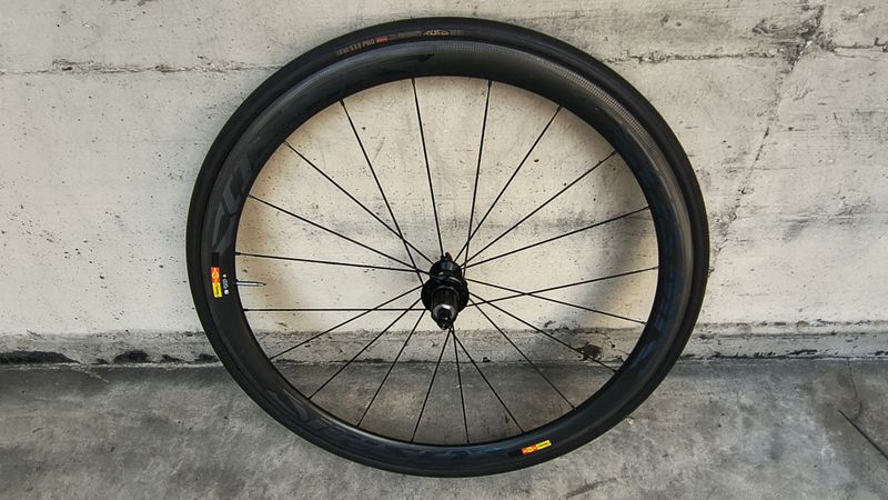 Used Mavic COSMIC CARBONE 40 2022 bike — image 13 of 23