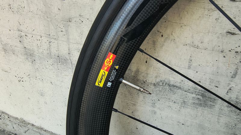 Used Mavic COSMIC CARBONE 40 2022 bike — image 9 of 23