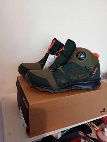 Used Adidas Terrex BOA Mid RAIN.RDY GX2233 Running Shoes