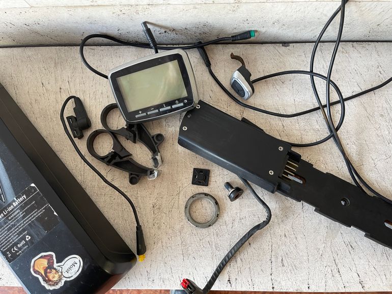 Used Hailong Électrification Parts 2022 bike — image 3 of 4