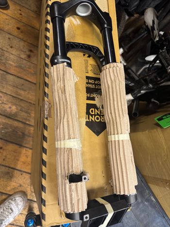 Used RockShox rock shock judy Lock out air 2025 bike — image 4 of 4