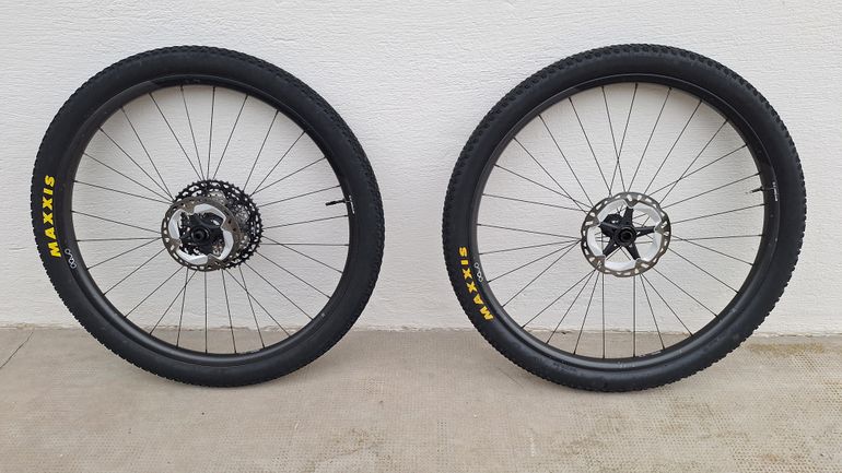 Used OQUO MP30 TEAM Carbon Wheelset 2024 bike — image 1 of 7