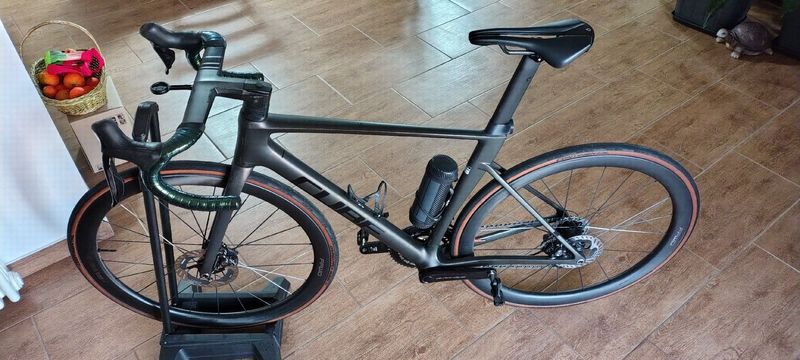 Used Ffwd RAW 44 Ceramicspeed 2025 bike — image 3 of 4