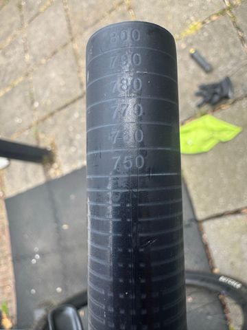 Brugt Oneup Carbon Handlebars 800mm 2024 bike — billede 2 af 3