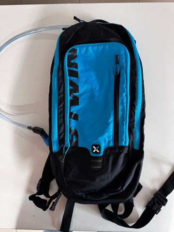 Decathlon Zaino Idrico 6L Hiking usato