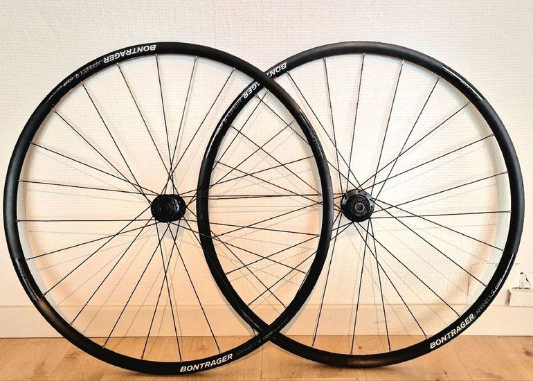 Used Bontrager Affinity TLR Wheels bike — image 1 of 3