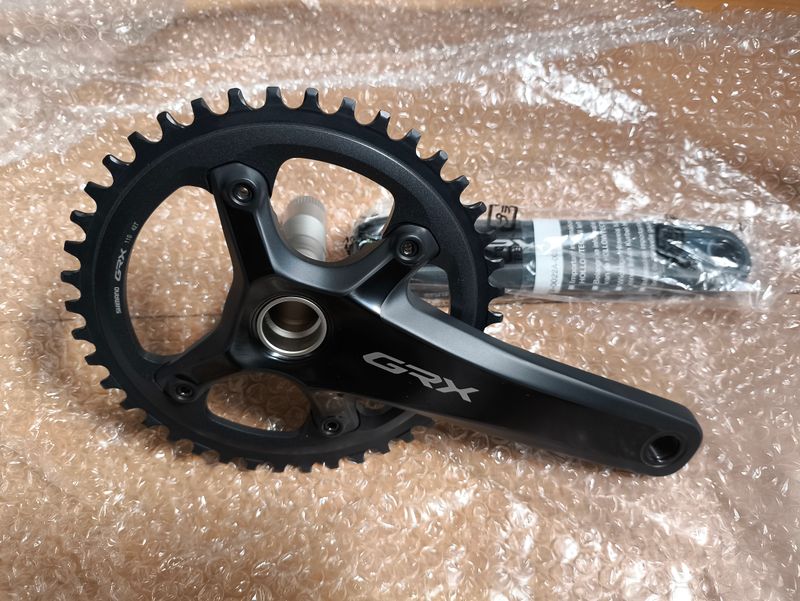 Used Shimano GRX FC-RX810 Crankset Drivetrain & Pedals
